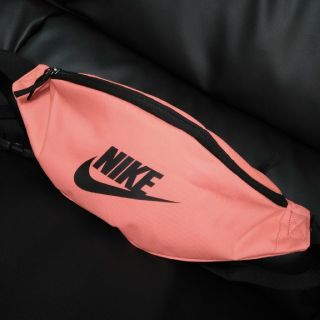 ナイキ(NIKE)のNIKE ヒップバック(ボディバッグ/ウエストポーチ)