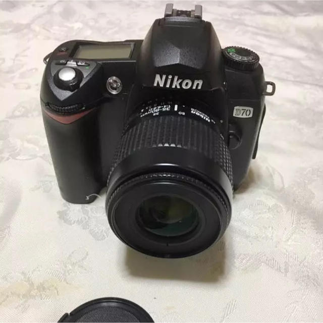 一眼レフ NIKON D70カメラ