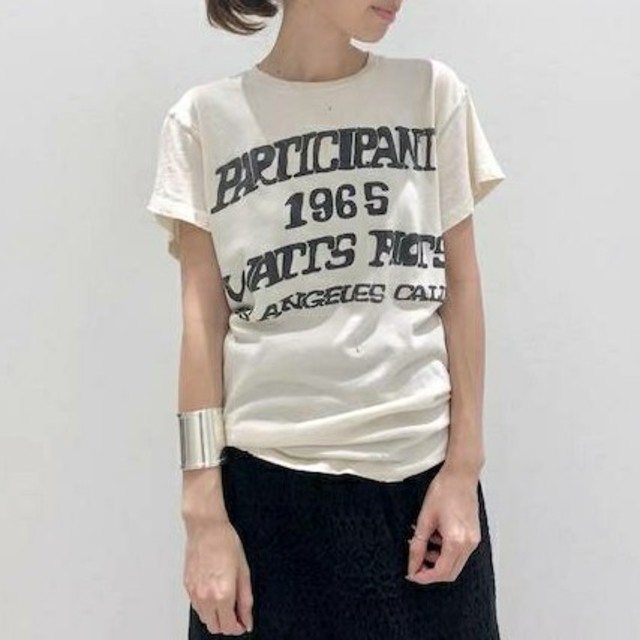 L'Appartement DEUXIEME CLASSE(アパルトモンドゥーズィエムクラス)の新品■MADE WORN■WATTS RIOT Tシャツ■ホワイト■アパルトモン メンズのトップス(Tシャツ/カットソー(半袖/袖なし))の商品写真