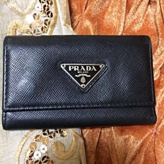 プラダ(PRADA)のPRADA♡プラダ♡キーケース♡ブラック(キーホルダー)