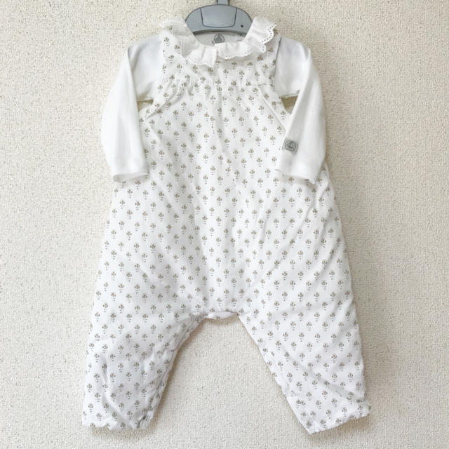 PETIT BATEAU(プチバトー)の☆SALE☆ 新品 プチバトー♡ ボディ＆サロペットセット 6m 67cm キッズ/ベビー/マタニティのベビー服(~85cm)(ロンパース)の商品写真