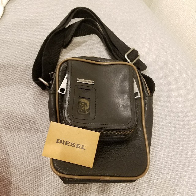 DIESEL(ディーゼル)のディーゼル　ショルダーバッグ メンズのバッグ(ショルダーバッグ)の商品写真