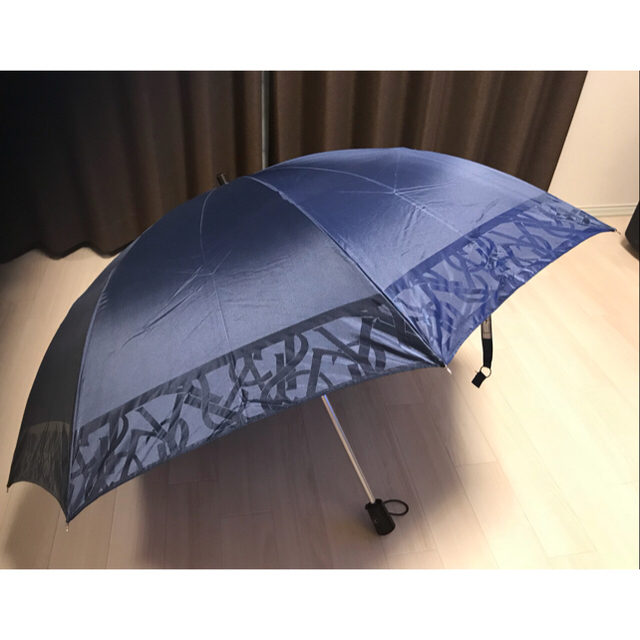 人気アイテム 美品 イヴサンローラン 長傘 レディース雨傘 YSL 傘 人気アイテム 美品 イヴサンローラン 長傘 レディース雨傘 YSL 傘