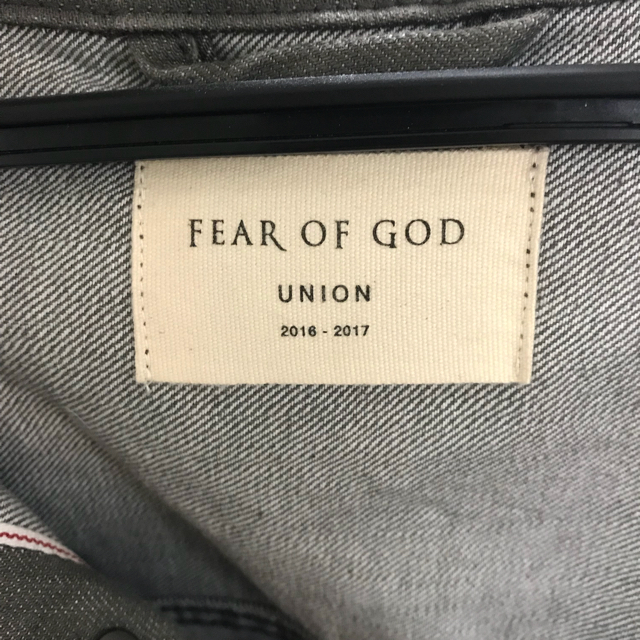 FEAR OF GOD(フィアオブゴッド)のFEAR OF GOD UNION限定 世界50枚 デニムジャケット Sサイズ メンズのジャケット/アウター(Gジャン/デニムジャケット)の商品写真