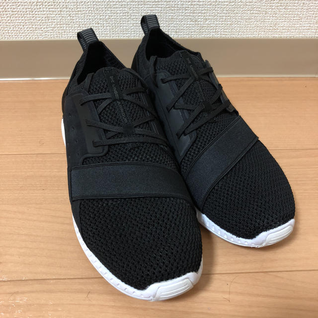 UNDER ARMOUR(アンダーアーマー)の【値下げ！！】アンダーアーマー スレッドボーンシフト メンズの靴/シューズ(スニーカー)の商品写真