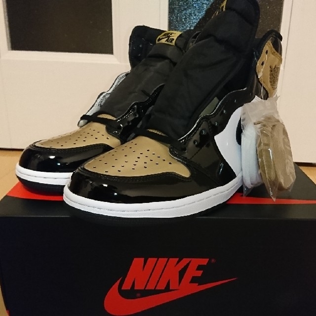 NIKE(ナイキ)のNIKE AIR JORDAN 1 / GOLD TOE メンズの靴/シューズ(スニーカー)の商品写真