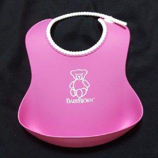 ベビービョルン(BABYBJORN)の◎売約済み◎ベビービョルン　ソフトスタイ　ピンク(お食事エプロン)