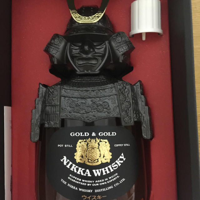 ニッカウヰスキー(ニッカウイスキー)の☆ニッカウヰスキーGold &Gold 兜のウイスキー新品 2018年6月購入 食品/飲料/酒の酒(ウイスキー)の商品写真