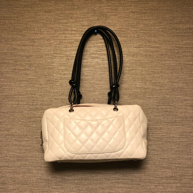 CHANEL(シャネル)のCHANEL ホワイト ハンドバッグ レディースのバッグ(ハンドバッグ)の商品写真