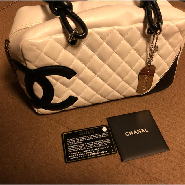 CHANEL(シャネル)のCHANEL ホワイト ハンドバッグ レディースのバッグ(ハンドバッグ)の商品写真