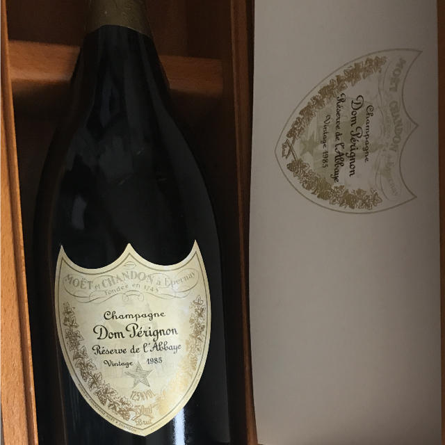 Dom Pérignon(ドンペリニヨン)のドンペリ  ドンペリヨン  ゴールド  ビンテージ 1985年  レア！！ 食品/飲料/酒の酒(シャンパン/スパークリングワイン)の商品写真