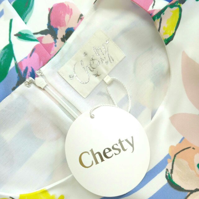 Chesty(チェスティ)の新品タグ付き チェスティ バタフライワンピース エムズグレイシー/トッカ/エフデ レディースのワンピース(ひざ丈ワンピース)の商品写真