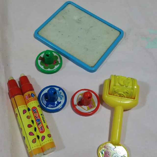 スイスイおえかき  水でおえかき キッズ/ベビー/マタニティのおもちゃ(知育玩具)の商品写真