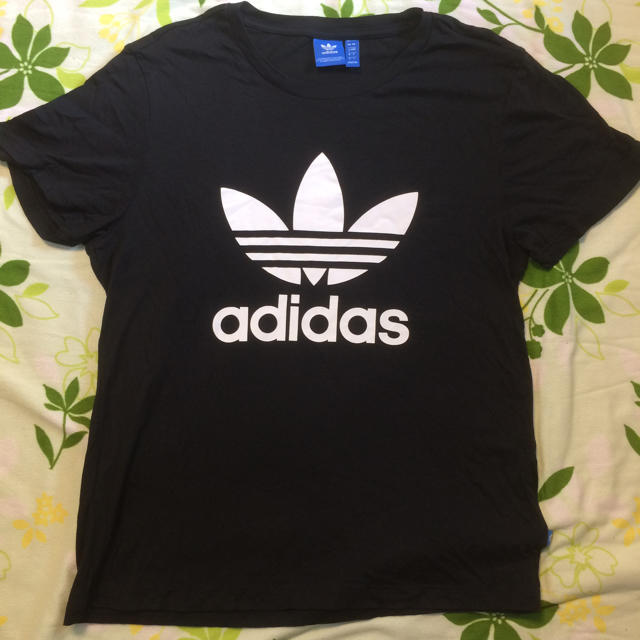 adidas(アディダス)のadidas tシャツ 新品 レディースのトップス(Tシャツ(半袖/袖なし))の商品写真