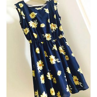 アントマリーズ(Aunt Marie's)の美品🌼花柄ワンピース(ひざ丈ワンピース)