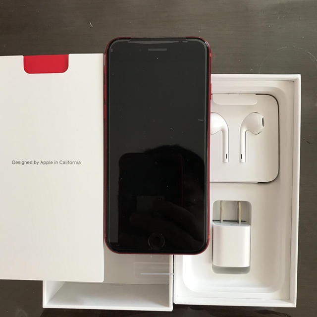 iPhone(アイフォーン)のiPhone8  64GB レッド  SIMフリー 新品 スマホ/家電/カメラのスマートフォン/携帯電話(スマートフォン本体)の商品写真