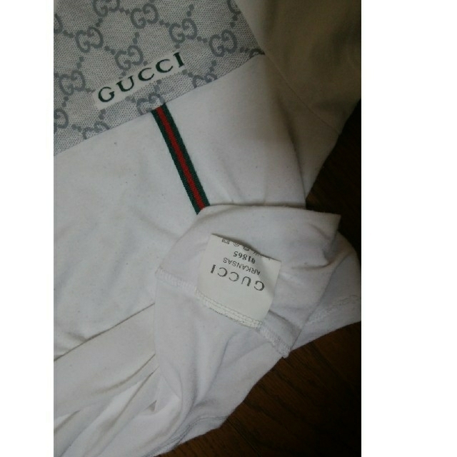 Gucci(グッチ)のGUCCI　Tシャツ レディースのトップス(Tシャツ(半袖/袖なし))の商品写真