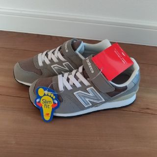 ニューバランス(New Balance)の箱なしニューバランス キッズスニーカー
17cm グレー　16.5cm ネイビー(スニーカー)