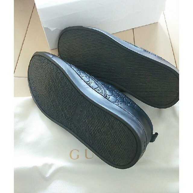 Gucci(グッチ)のGUCCI キッズ33 キッズ/ベビー/マタニティのキッズ靴/シューズ(15cm~)(スリッポン)の商品写真