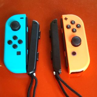 ニンテンドースイッチ(Nintendo Switch)のジョイコン ジャンク(家庭用ゲーム機本体)