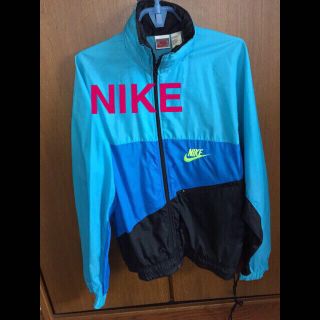 ナイキ(NIKE)のNIKE(パーカー)