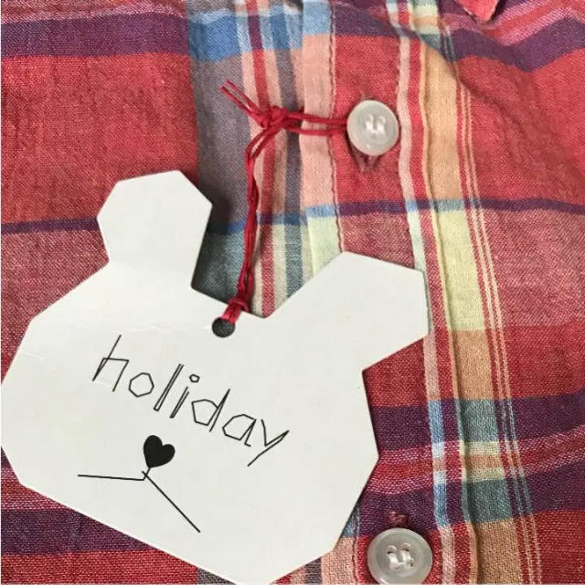 holiday(ホリデイ)のholidayひゃん梨花着チェックシャツ完売新品 レディースのトップス(Tシャツ(半袖/袖なし))の商品写真