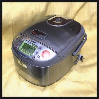 ゾウジルシ(象印)の●ZOJIRUSHI● IH炊飯器 極め炊き（シルバー）3合炊き NP-GB05(炊飯器)