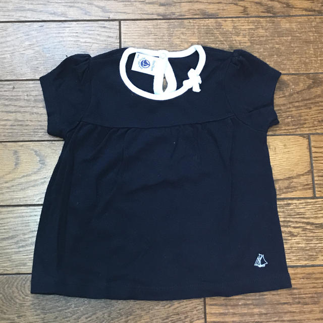 PETIT BATEAU(プチバトー)のプチバトー ガールズＴシャツ 12m キッズ/ベビー/マタニティのベビー服(~85cm)(Ｔシャツ)の商品写真