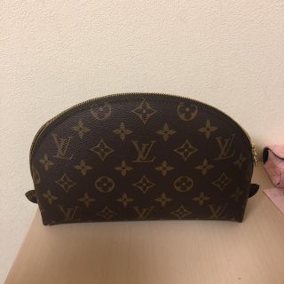 ルイヴィトン(LOUIS VUITTON)のLOUIS  VUITTON化粧ポーチ(ポーチ)