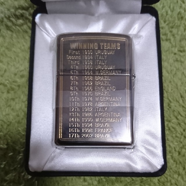 ZIPPO(ジッポー)の★新品未使用★ドイツワールドカップ記念モデル zippo 優勝国モデル メンズのファッション小物(タバコグッズ)の商品写真