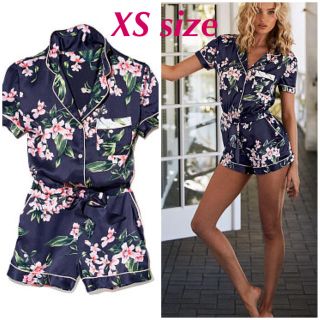 ヴィクトリアズシークレット(Victoria's Secret)の新品 ヴィクトリアシークレット 花柄 サテン シャツ パジャマ ロンパース XS(ルームウェア)