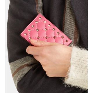 ヴァレンティノ(VALENTINO)のヴァレンティノ💕新作カードケース(名刺入れ/定期入れ)