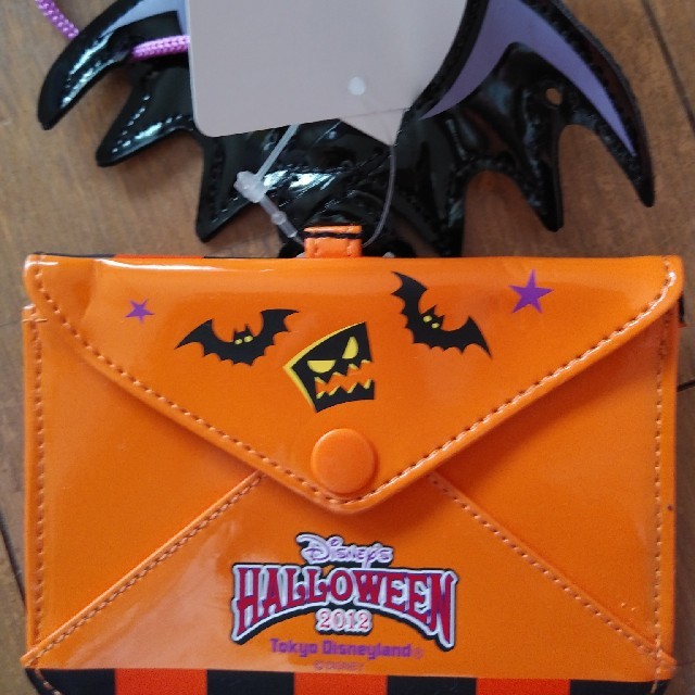 Disney(ディズニー)の108 ディズニーランド ２０１２年 ハロウィン パスケース レディースのファッション小物(名刺入れ/定期入れ)の商品写真