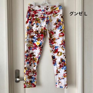 グンゼ(GUNZE)のグンゼ 花柄ストレッチパンツ L(カジュアルパンツ)