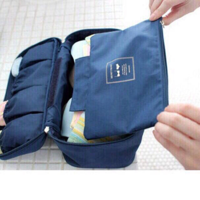 送込！カラフルトラベルポーチ☆ピンク レディースのバッグ(スーツケース/キャリーバッグ)の商品写真