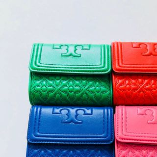 トリーバーチ(Tory Burch)のパンママ様専用 トリーバーチ 折財布 三つ折り グリーン ビビッド カラー 緑(財布)