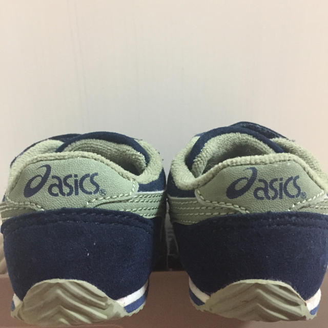 asics(アシックス)のアシックス 靴12センチ キッズ/ベビー/マタニティのキッズ靴/シューズ(15cm~)(スニーカー)の商品写真