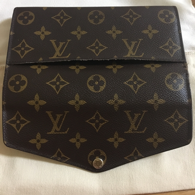 LOUIS  V UITTON長財布ファッション小物