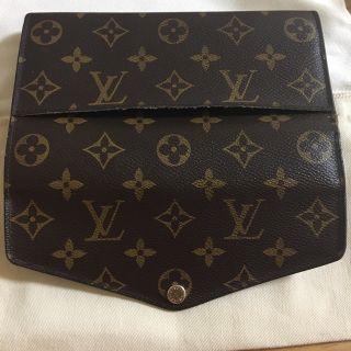 ルイヴィトン(LOUIS VUITTON)のLOUIS  V UITTON長財布(長財布)