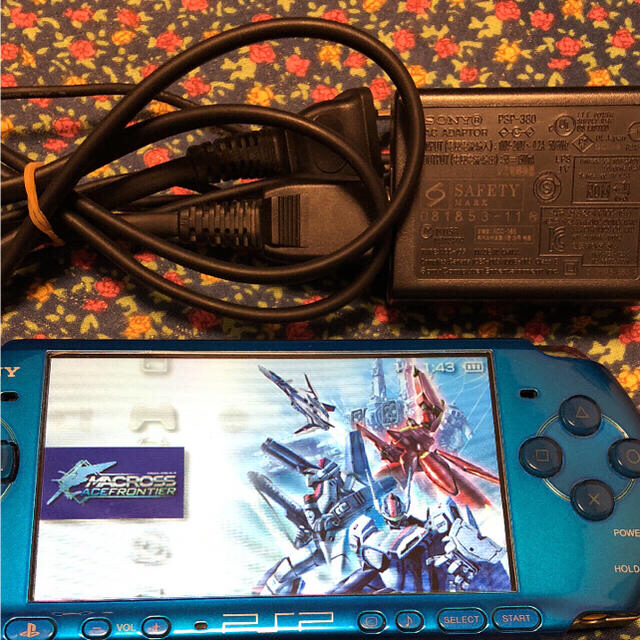 PlayStation Portable(プレイステーションポータブル)のPSP3000本体・PSPソフト46本まとめてセット エンタメ/ホビーのゲームソフト/ゲーム機本体(携帯用ゲームソフト)の商品写真