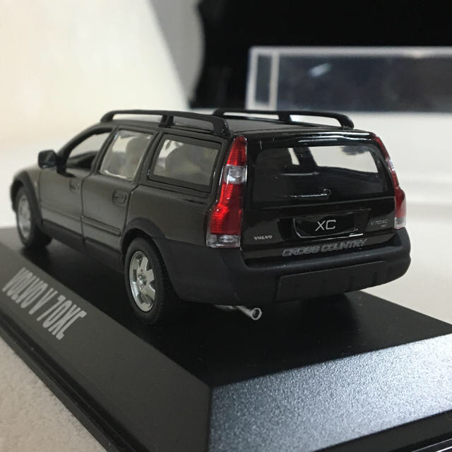 Volvo - ボルボ ミニカー V70XCの通販 by ロードマン's shop Volvo - ボルボ ミニカー V70XCの通販 by ロードマン's shop