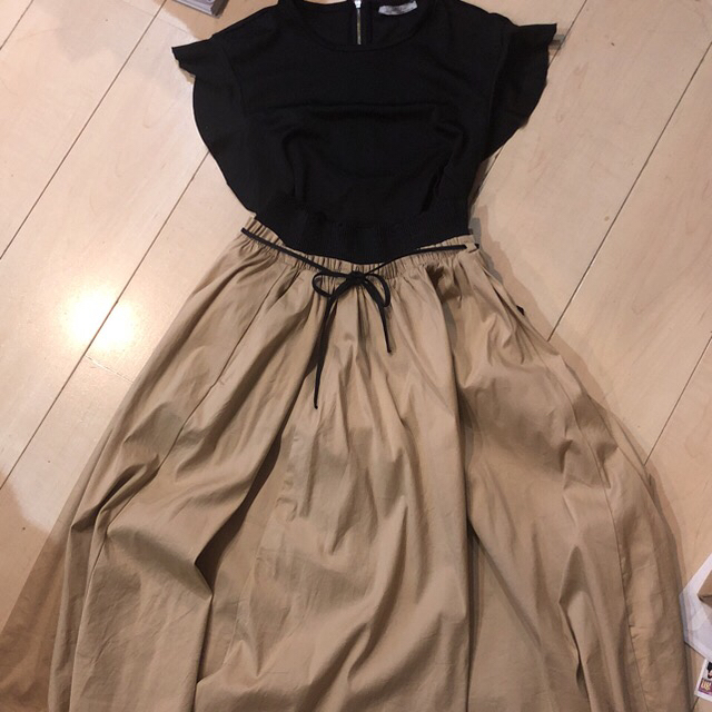 ZARA(ザラ)のザラウエストリボンポプリンスカート美品 レディースのスカート(ひざ丈スカート)の商品写真