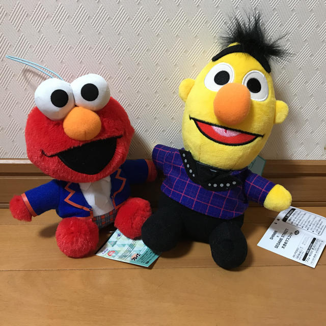 ELMO&BERT エンタメ/ホビーのおもちゃ/ぬいぐるみ(ぬいぐるみ)の商品写真