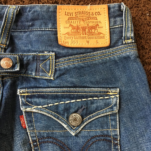 Levi's(リーバイス)のリーバイス☆デニム☆七分 レディースのパンツ(デニム/ジーンズ)の商品写真