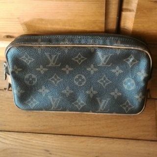 ルイヴィトン(LOUIS VUITTON)のLOUIS VUITTON　ルイヴィトン　ポーチ　セカンド　バック(セカンドバッグ/クラッチバッグ)