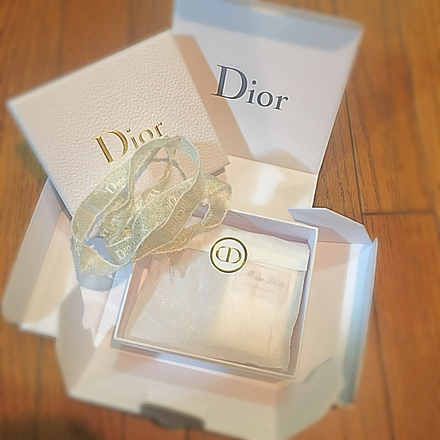 Dior(ディオール)のdior香水ミスディオールブルーミングブーケオードゥトワレ50ml ¥9,720 コスメ/美容の香水(香水(女性用))の商品写真