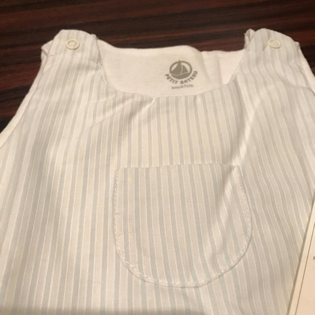 PETIT BATEAU(プチバトー)のプチバトー 16SS ストライプショートロンパース 6m 新品 キッズ/ベビー/マタニティのベビー服(~85cm)(ロンパース)の商品写真