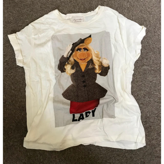 LagunaMoon(ラグナムーン)のLagunaMoon ミスピギー Tシャツ レディースのトップス(Tシャツ(半袖/袖なし))の商品写真
