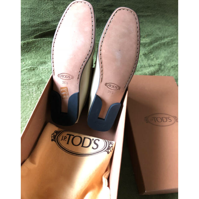 TOD'S(トッズ)のTOD'S シューズ レディースの靴/シューズ(ローファー/革靴)の商品写真