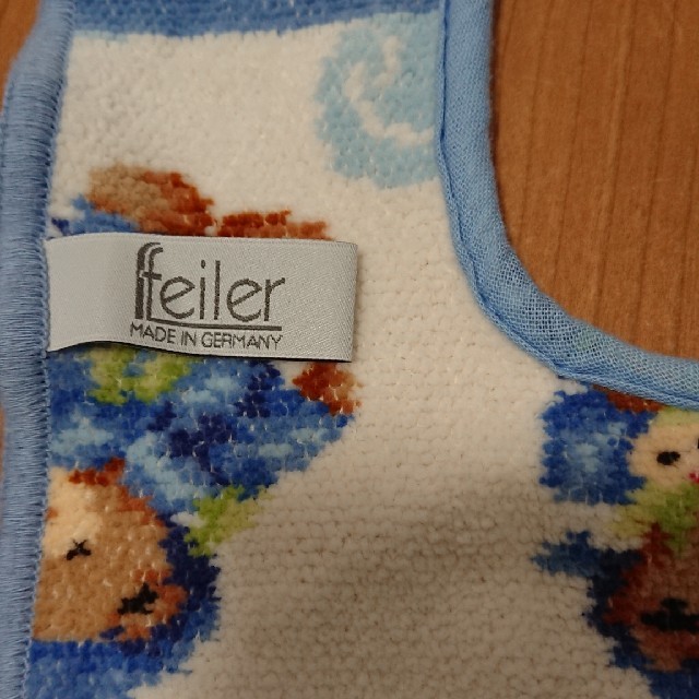 FEILER(フェイラー)のフェイラー☆スタイ キッズ/ベビー/マタニティのこども用ファッション小物(ベビースタイ/よだれかけ)の商品写真